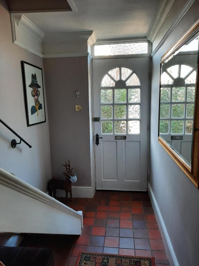 The Snug Apartment *